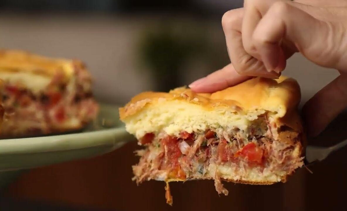 Torta de mandioca com carne