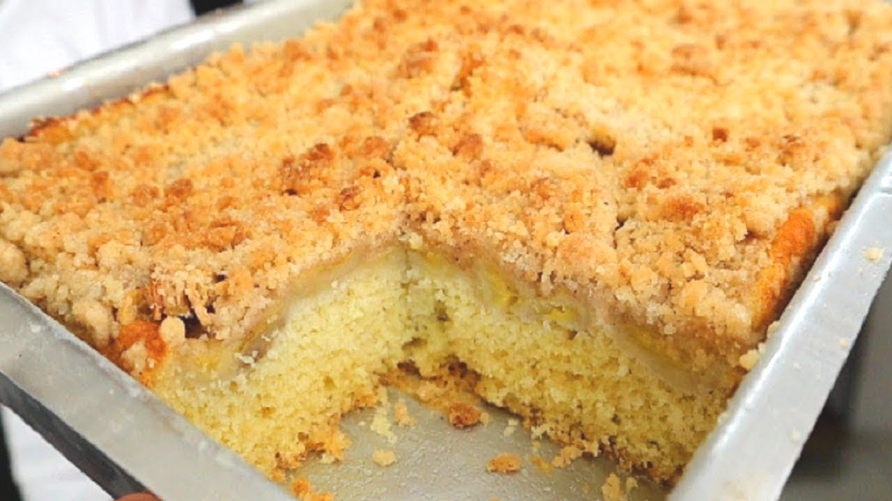 Cuca de Banana com Farofa